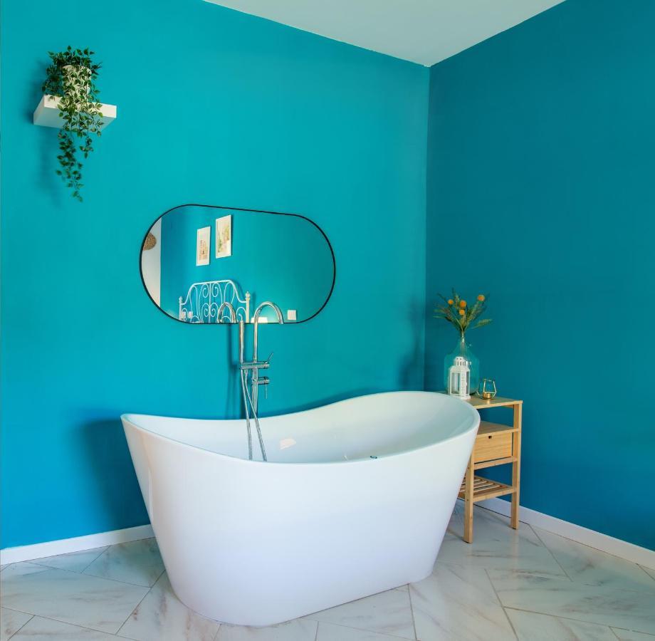 Villa Mariel Suites & Apartment マッサ・ルブレンセ エクステリア 写真