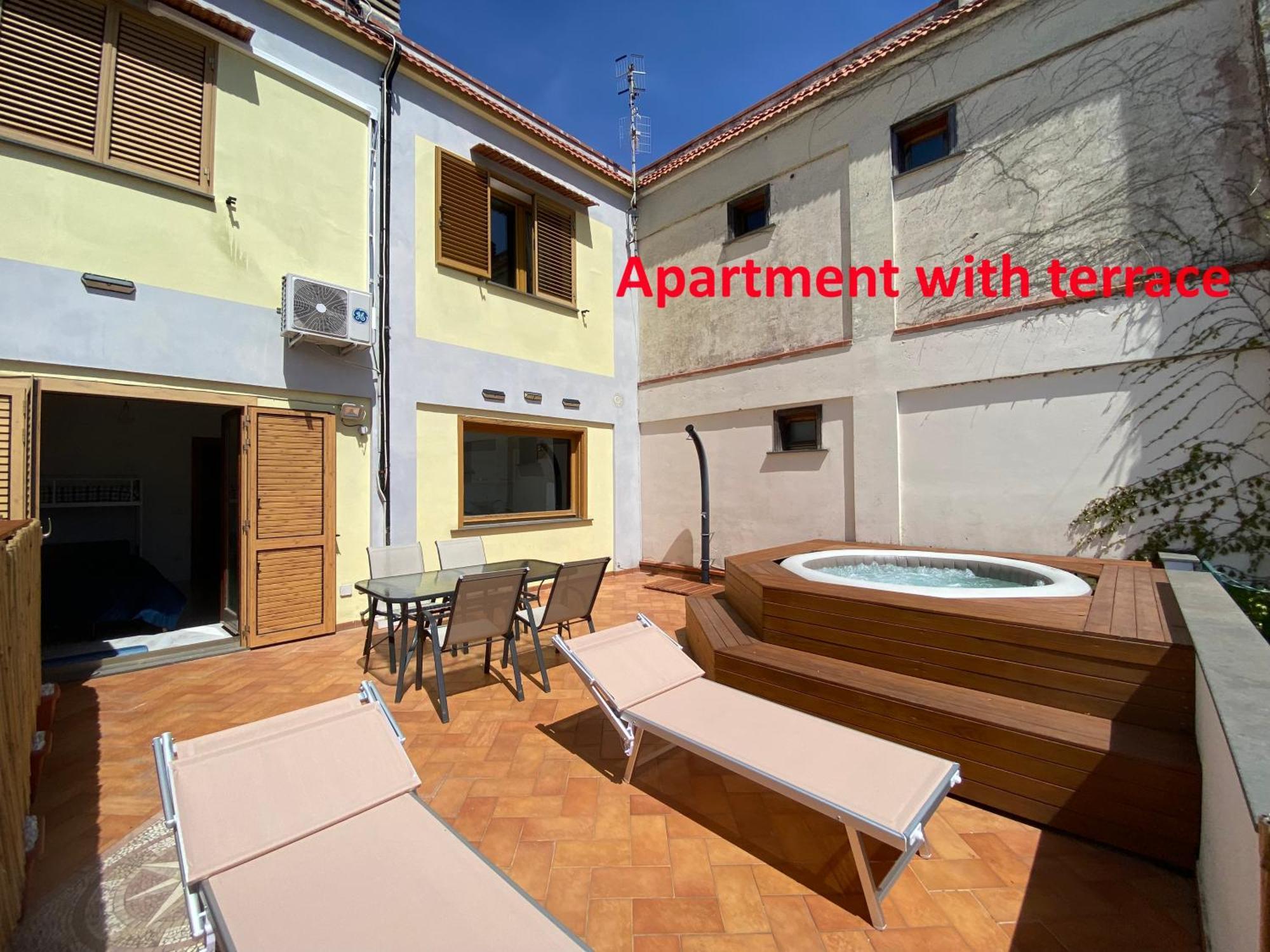 Villa Mariel Suites & Apartment マッサ・ルブレンセ エクステリア 写真